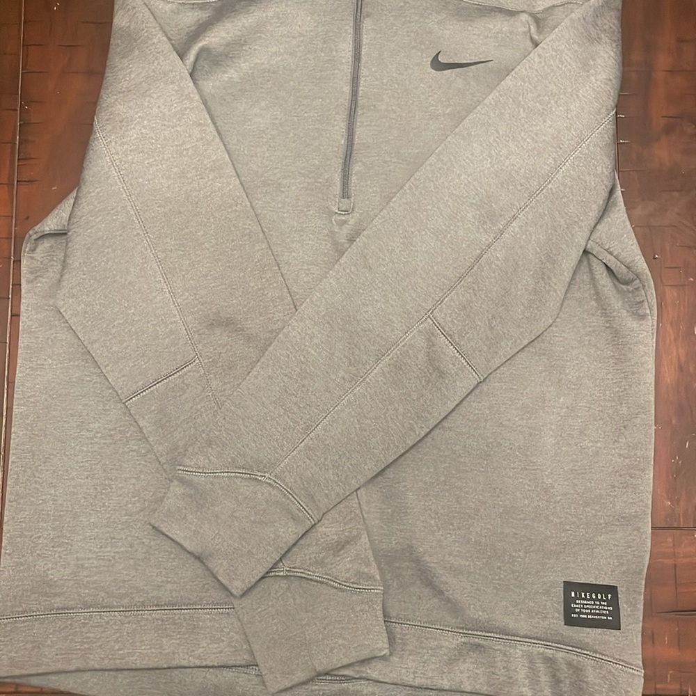 Nike golf pullover very warm and comfortable. Lightly worn in great condition - Picture 5 of 6